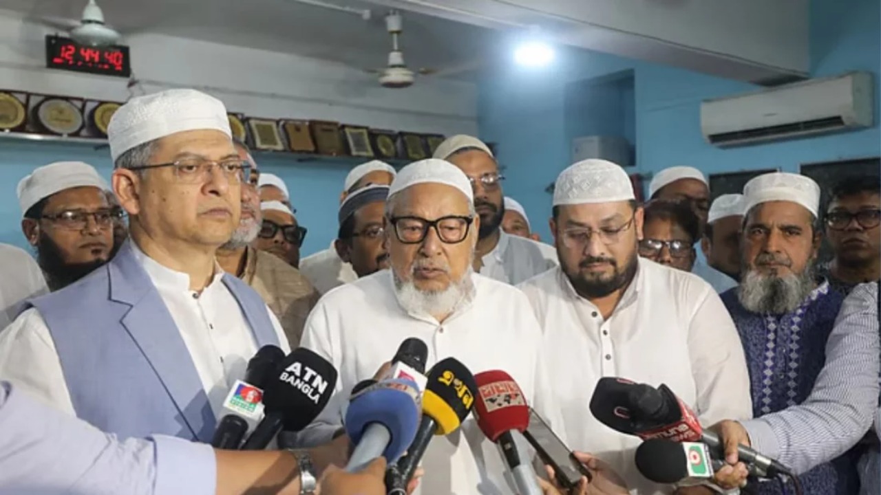 ফেব্রুয়ারির নির্বাচন নিয়ে কোনো বাধা দেখছে না বিএনপি: নজরুল ইসলাম খান