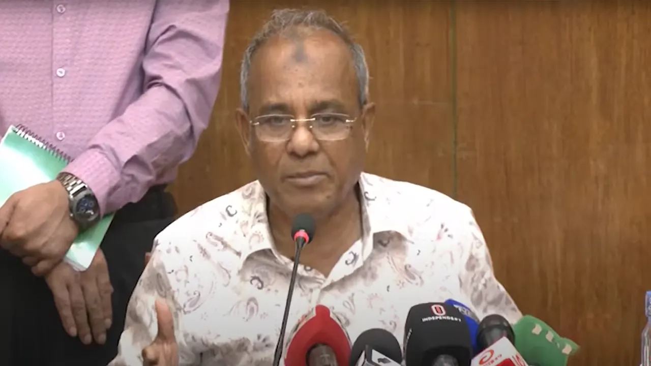 “জাতীয় নির্বাচনের আগ পর্যন্ত অভিযান চলবে” — জানালেন স্বরাষ্ট্র উপদেষ্টা জাহাঙ্গীর আলম চৌধুরী
