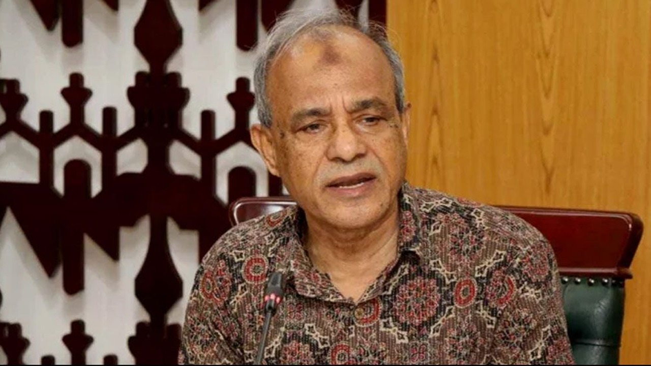 হারানো অস্ত্রের সন্ধান দিলে মিলবে পুরস্কার: স্বরাষ্ট্র উপদেষ্টা