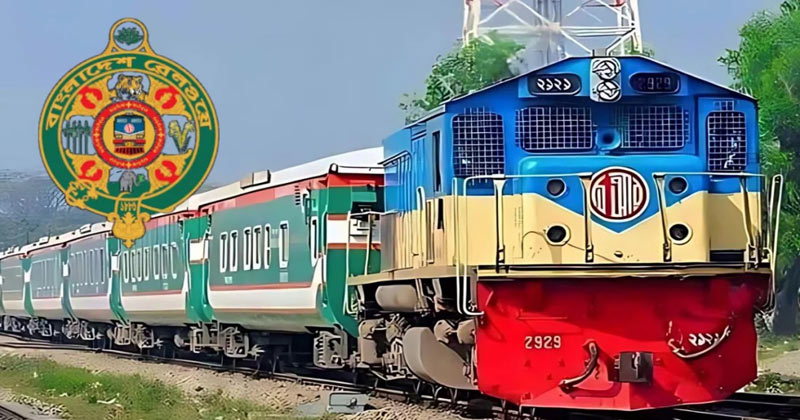 ফিরতি ট্রেনযাত্রায় আজ মিলছে ৫ এপ্রিলের টিকিট